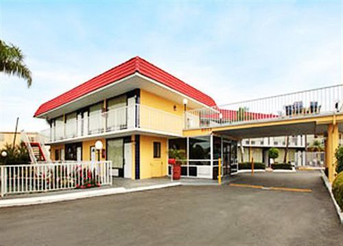 Express Inn & Suites Clearwater 皮内拉斯公园 外观 照片