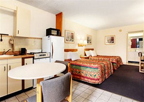 Express Inn & Suites Clearwater 皮内拉斯公园 外观 照片